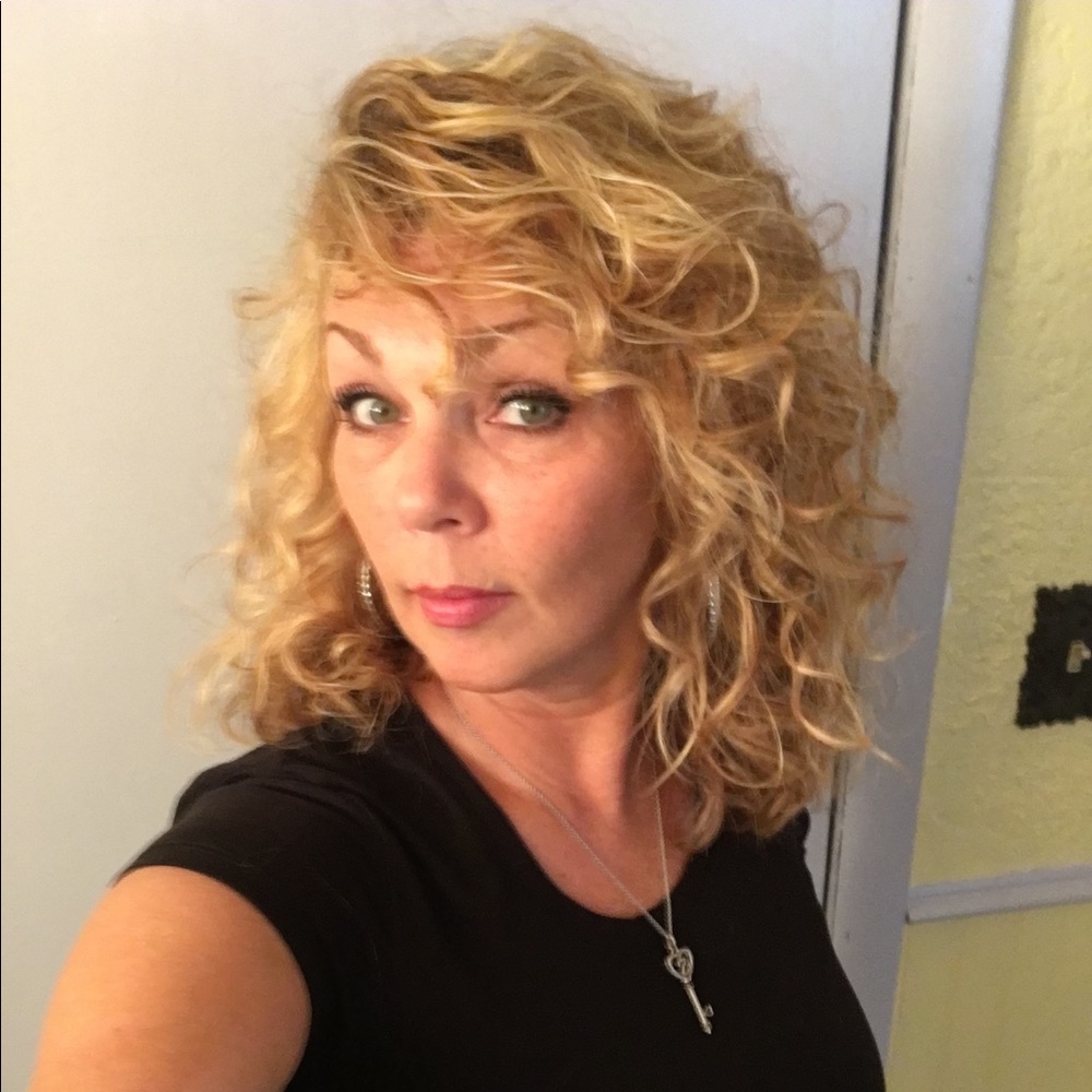 Meet your Posher, Kimberly