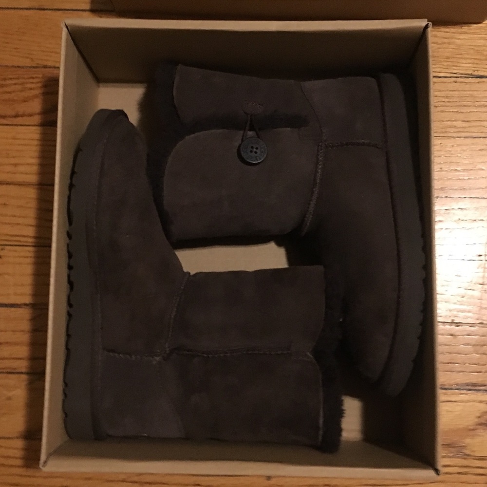 Chocolate/Brown UGG Bailey Button Boots