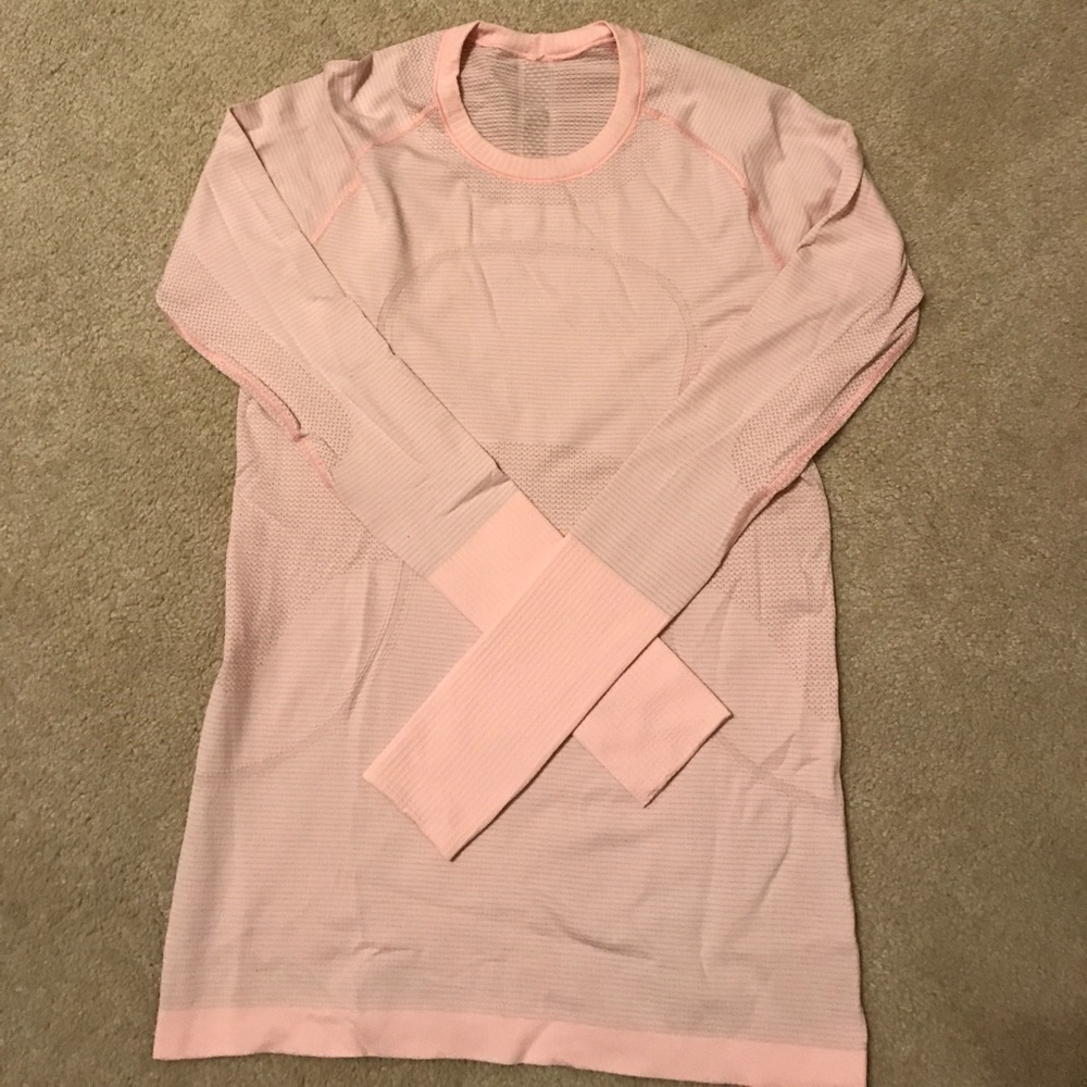 Lululemon long sleeved shirt