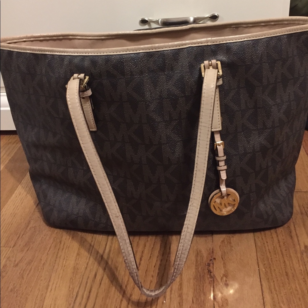 Michael Kors purse