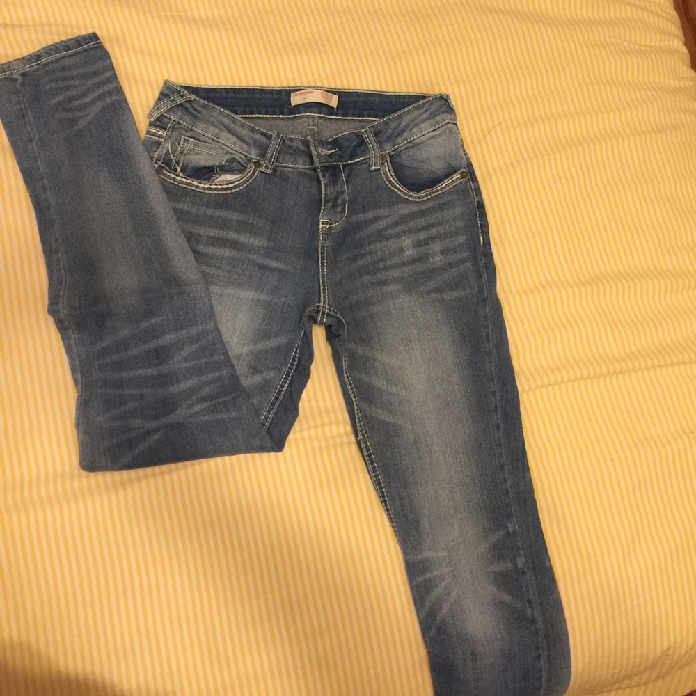 No Boundaries Jeans
