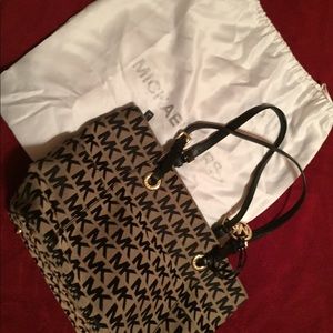 Michael Kors Tote