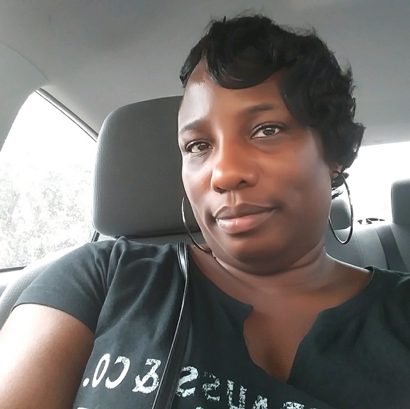 Meet your Posher, Lynnette - Picture 1 of 1