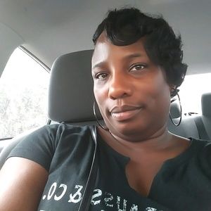 Meet your Posher, Lynnette