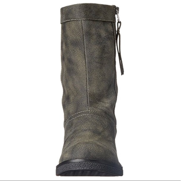 NIB Charcoal Distressed Quilted Back Detail Boots - Picture 7 of 8