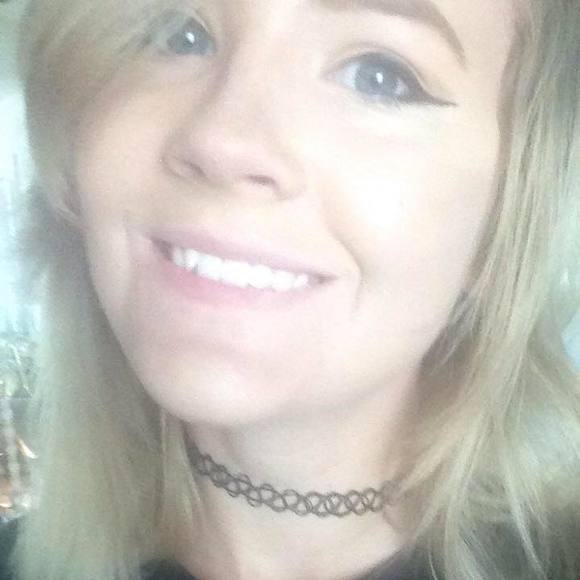 Meet your Posher, Joele - Picture 1 of 1