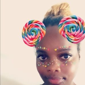 Meet your Posher, Yvette