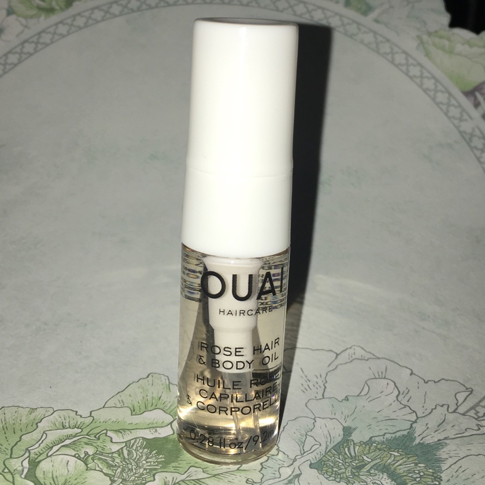 🆕 OUAI Rose Hair & Body O il deluxe sample