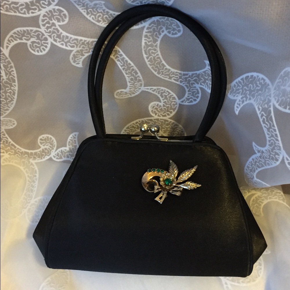 PRETTY LITTLE BLACK SATIN HANDBAG (broach not inc)