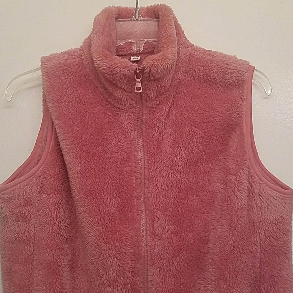 Uniqlo pink teddy bear fleece vest