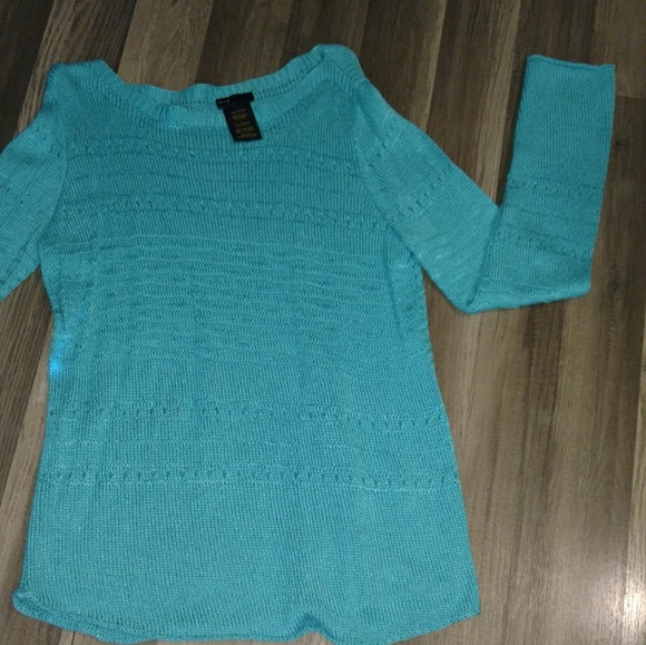 Pretty teal sweater, size large - Picture 2 of 3