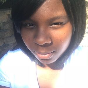 Meet your Posher, Janelle