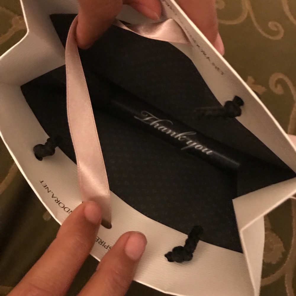 Pandora gift bags🛍🎁🎀 - Picture 4 of 7