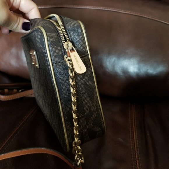 Michael Kors Purse - Picture 3 of 4