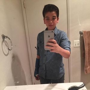 Meet your Posher, Tomas