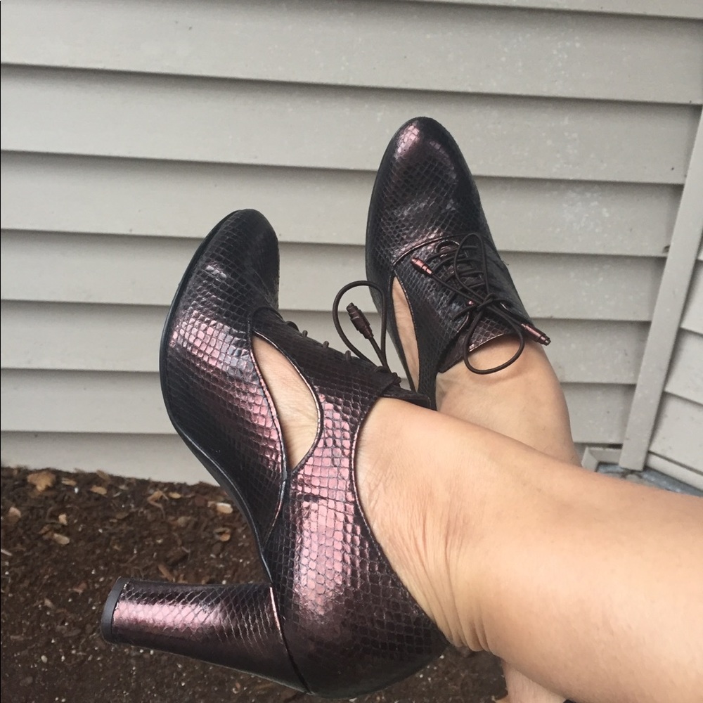 Stuart Weitzman shoes