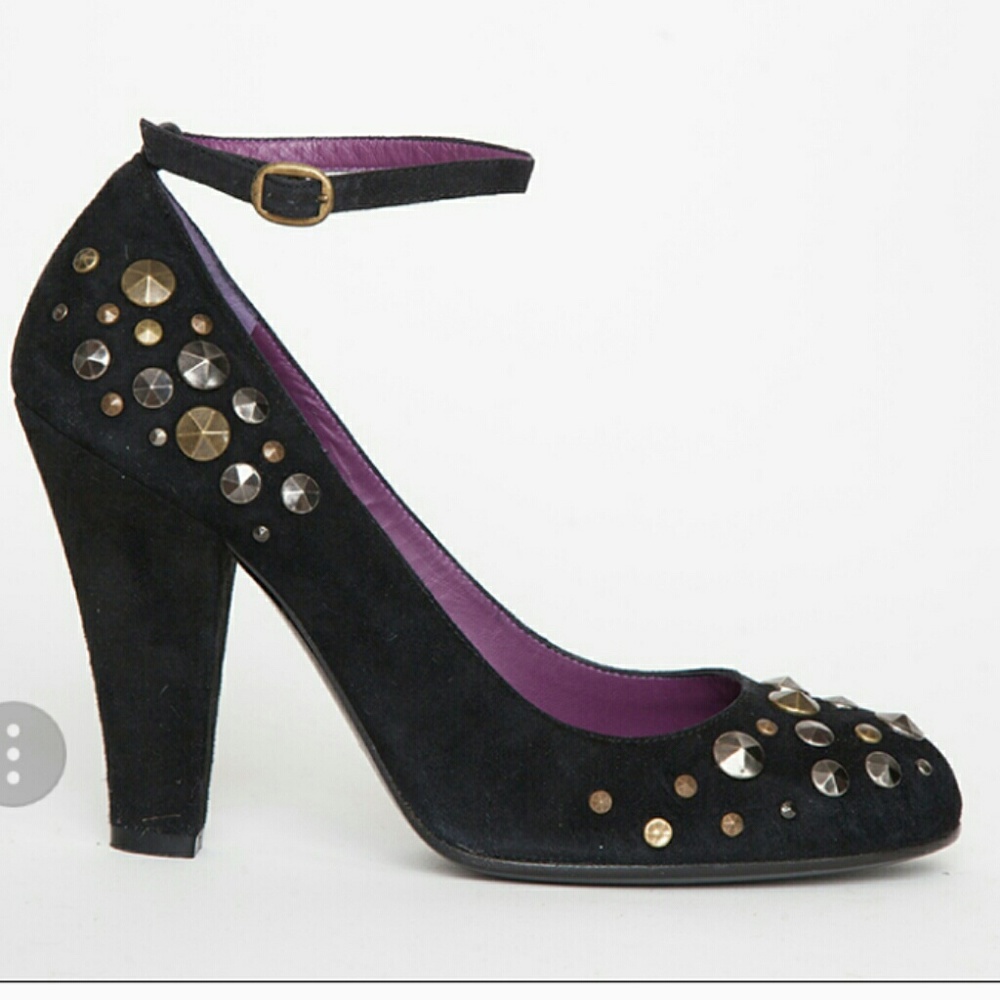 Marc Jacobs black suede studded pumps 9.5
