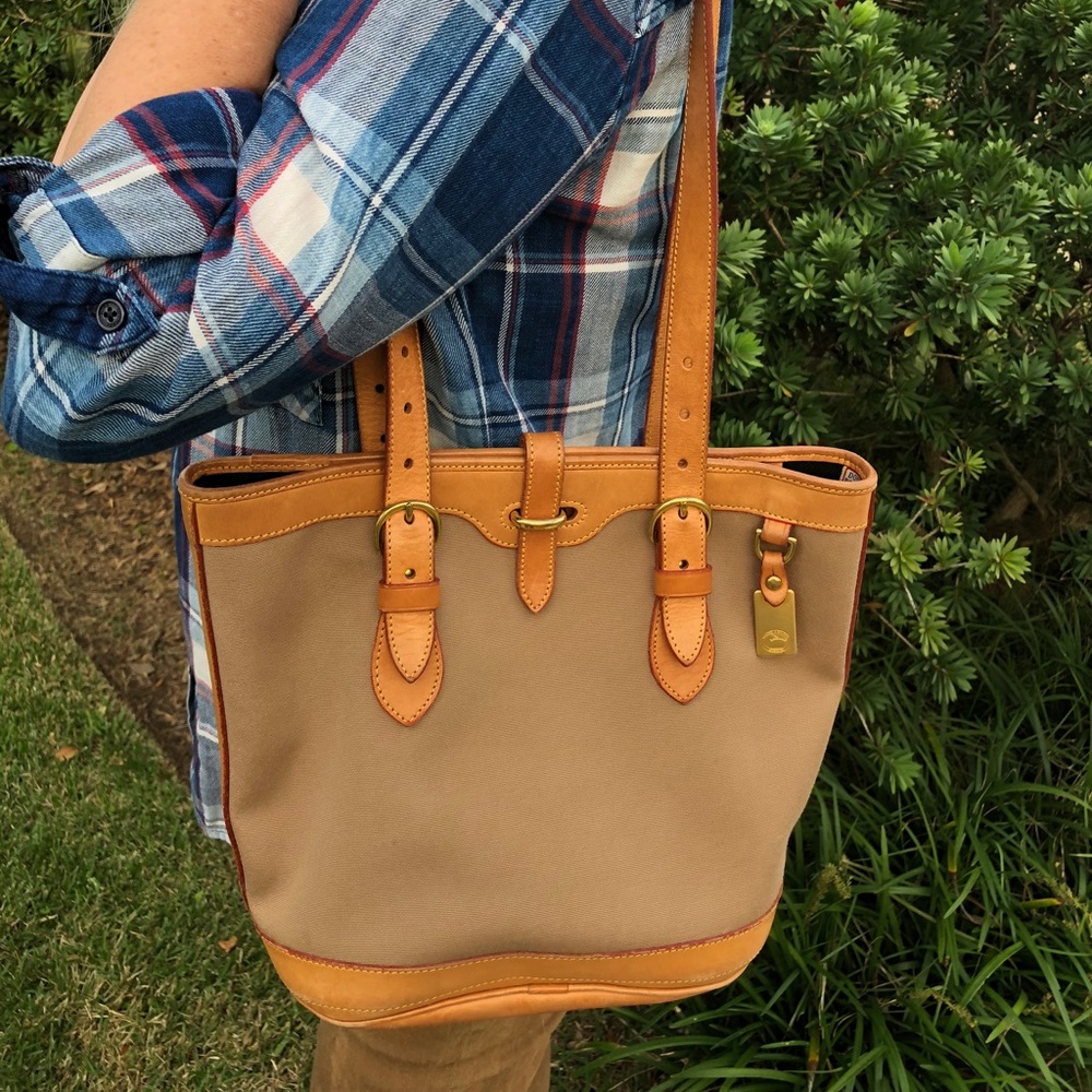DOONEY & BOURKE Shoulder Bag - Picture 2 of 8