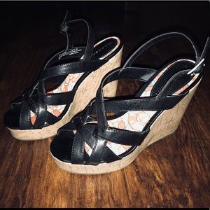 Madden Girl Wedges