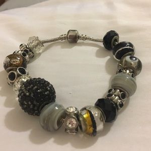 Glass bead bracelet
