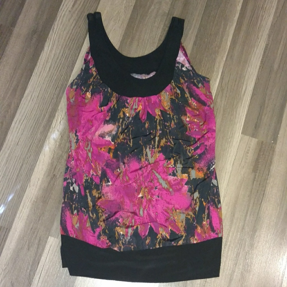 Floral print, stretchy sleeveless blouse