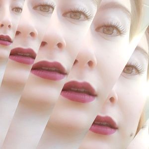 Meet your Posher, Daniela