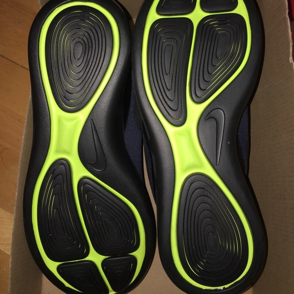 ❤️ Sale❗️ 💯 Authentic Nike Lunar Charge - Picture 8 of 8