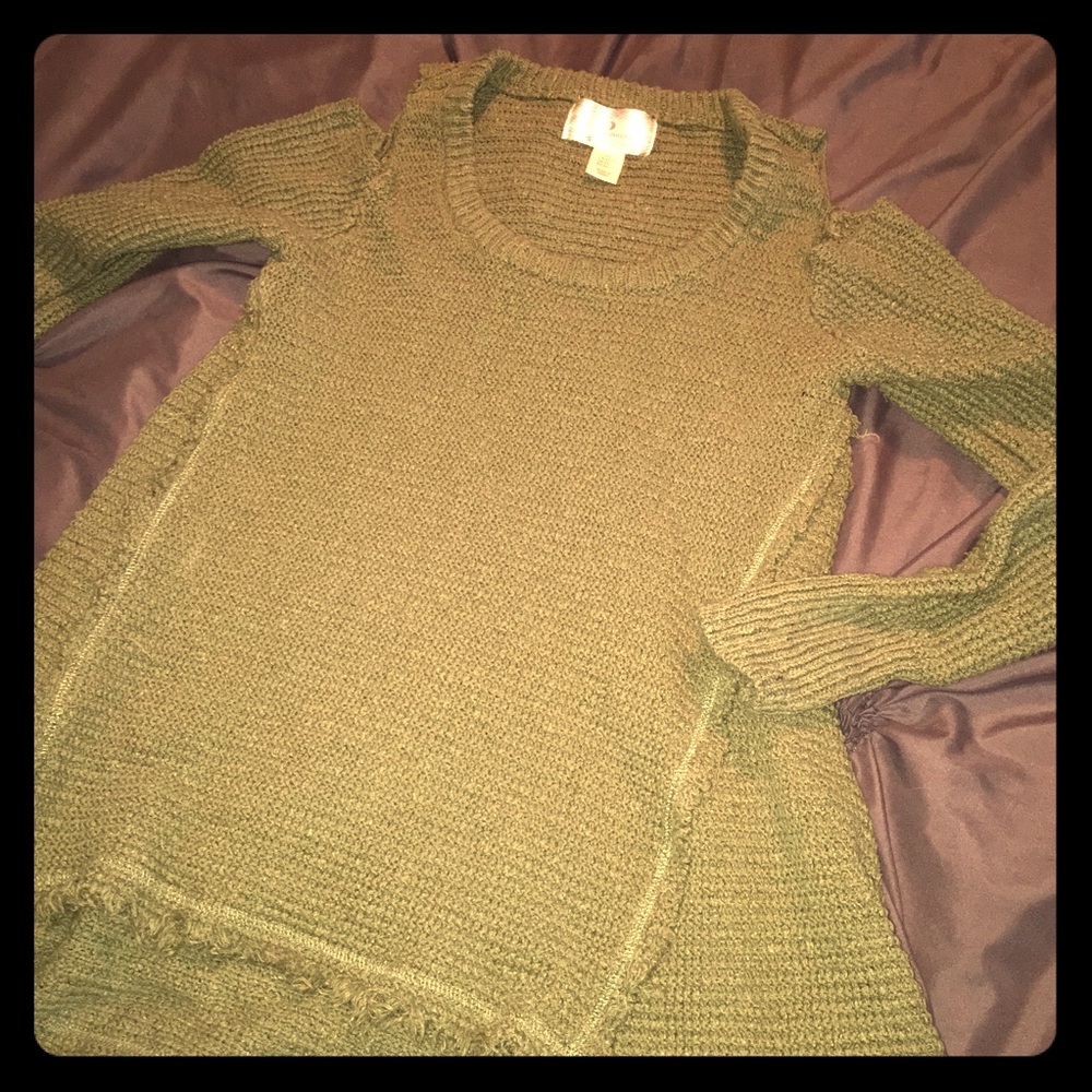 Shoulder cut out green high low sweater never worn