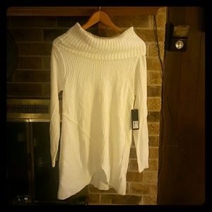 Gnw: white sweater dress