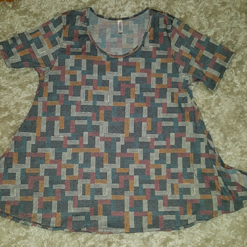LuLaRoe Perfect Tee