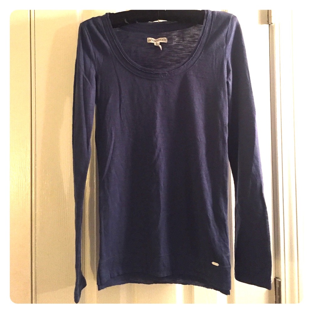 Aeropostale navy blue long sleeved shirt