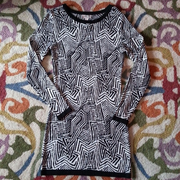 Geometric Abstract Sweater Dress Long Sleeve NWT - Picture 1 of 7