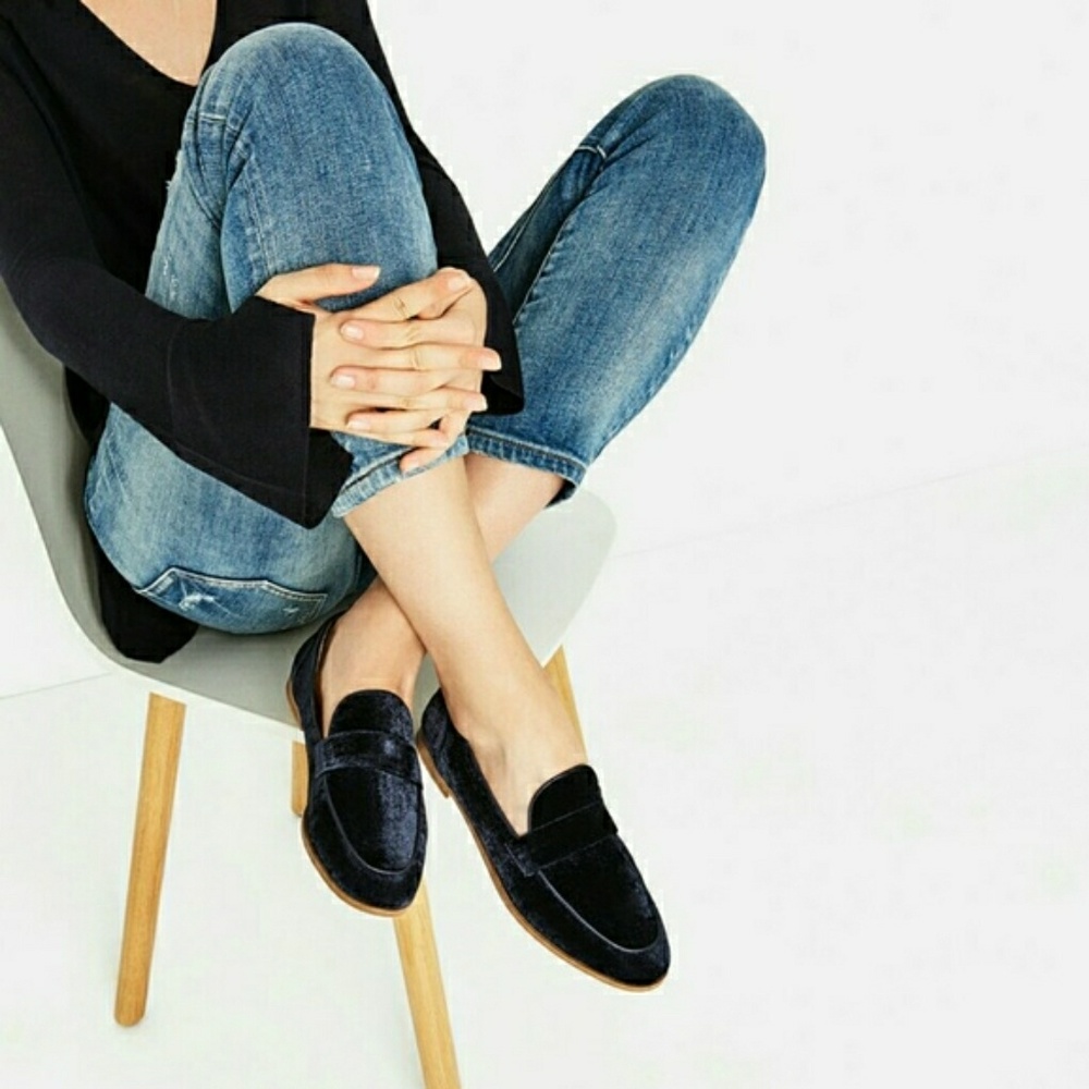 Zara navy blue velvet loafers sz 9/eur 40