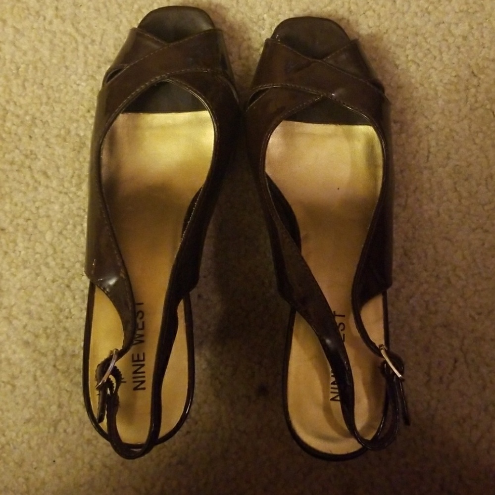 Chocolate Brown Patent Leather wedges