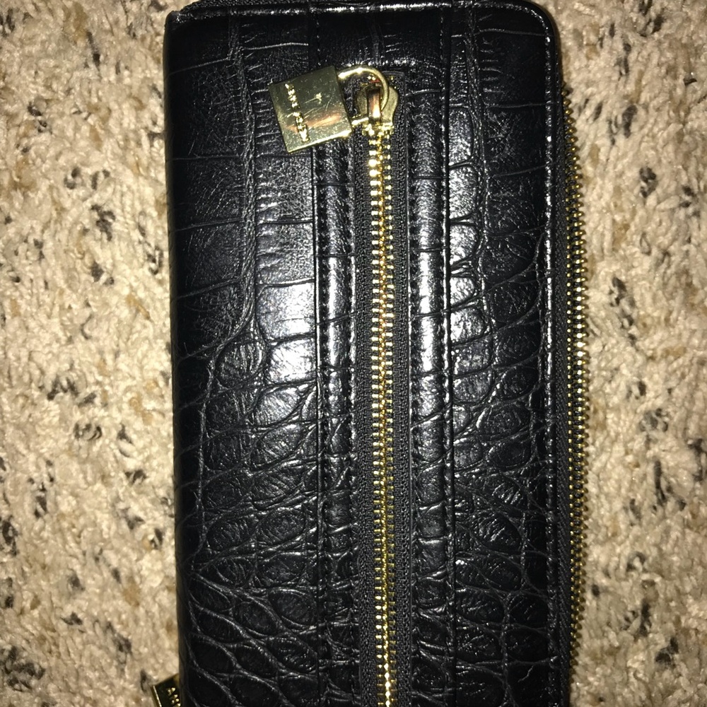 NWOT Anne Klein black wallet