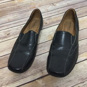 Naturalizer Shoes - Black leather slip on shoes, size 9 Naturalizer Shoes - Black leather slip on shoes, size 9