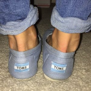 Women's 7 Blue Toms