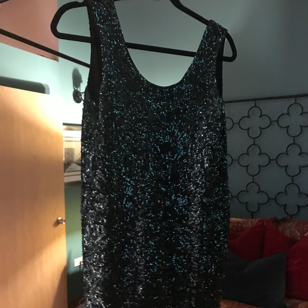 Sequence Dress - Picture 3 of 4