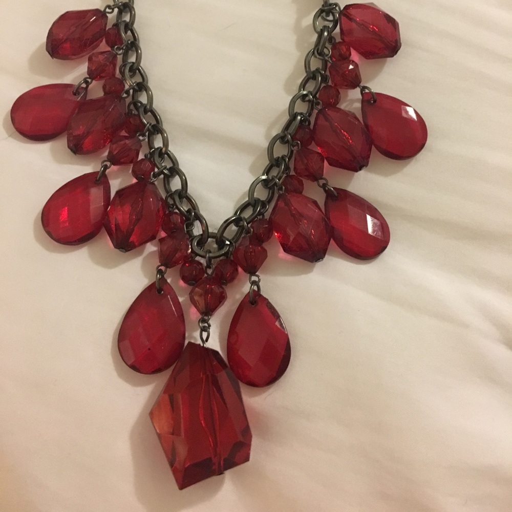 Red crystal drop & ribbon necklace