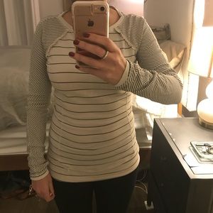 Lululemon long sleeved shirt