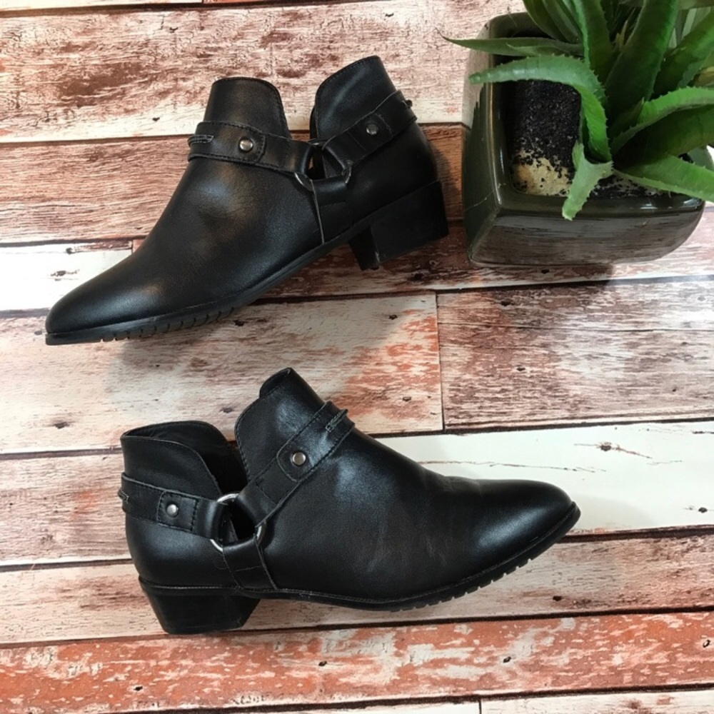 Kelsi dagger black harness boots size 8.5