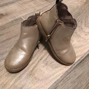 Ankle metallic boots