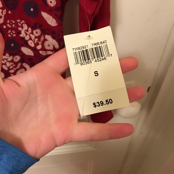 Lucky Top NWT - Picture 2 of 5