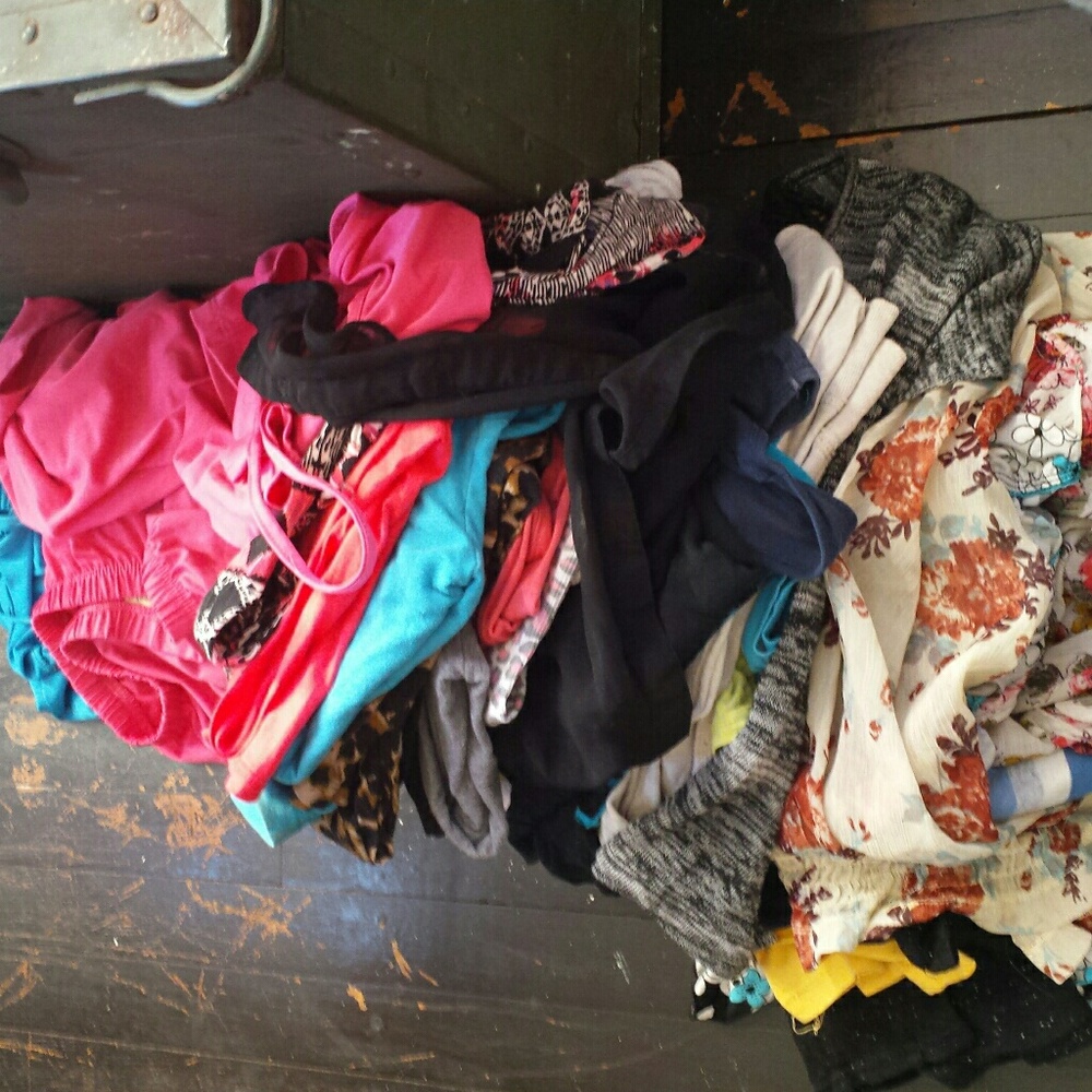 Lot of Large tops and bottoms