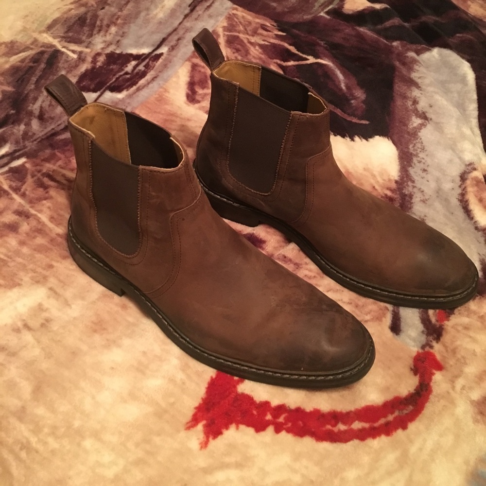 Worn twice but to narrow for my foot.