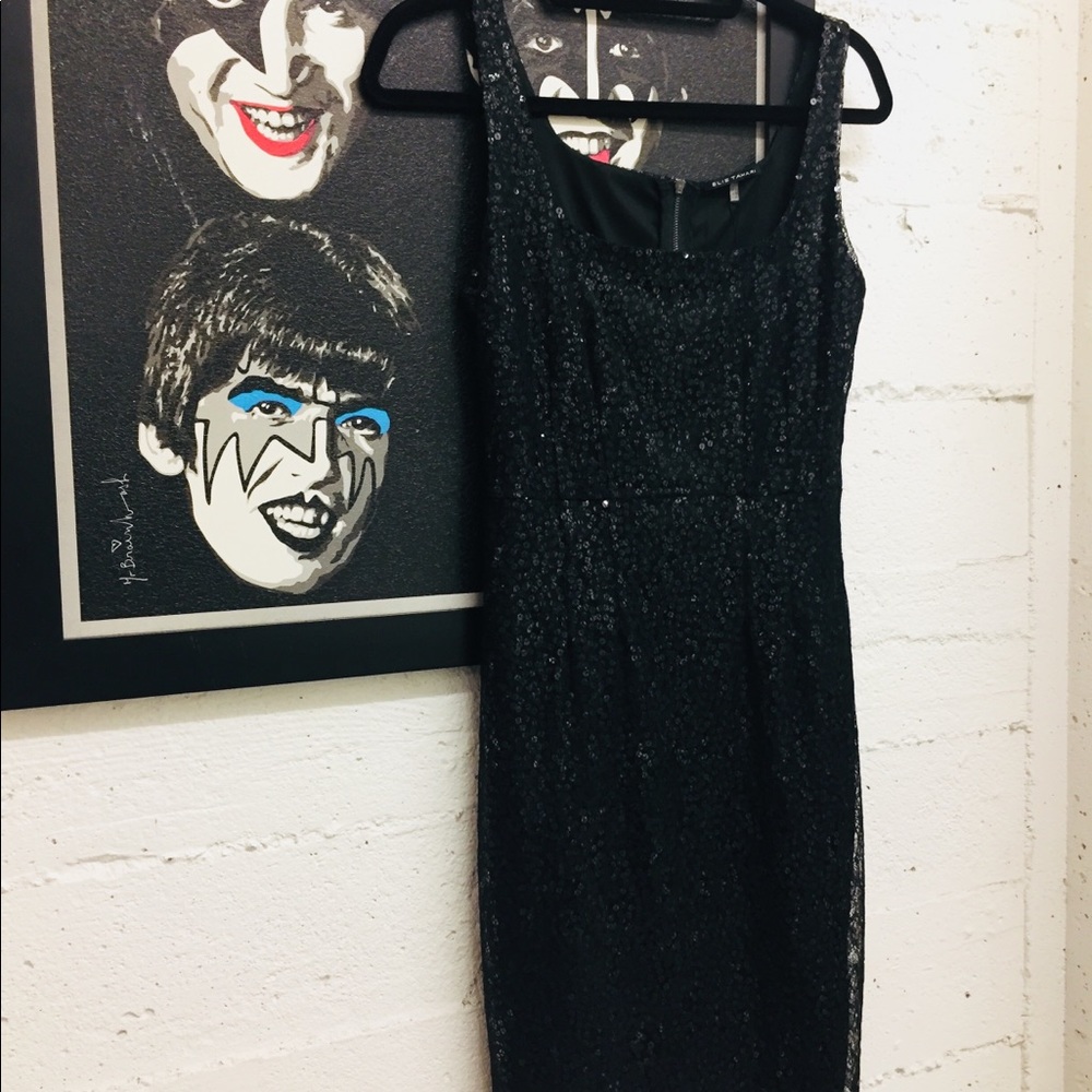 Dress - Picture 3 of 4