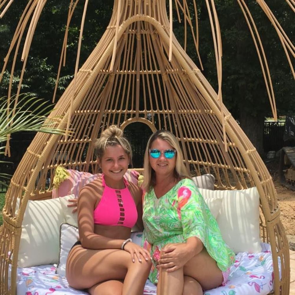 Meet your Posher, Robin