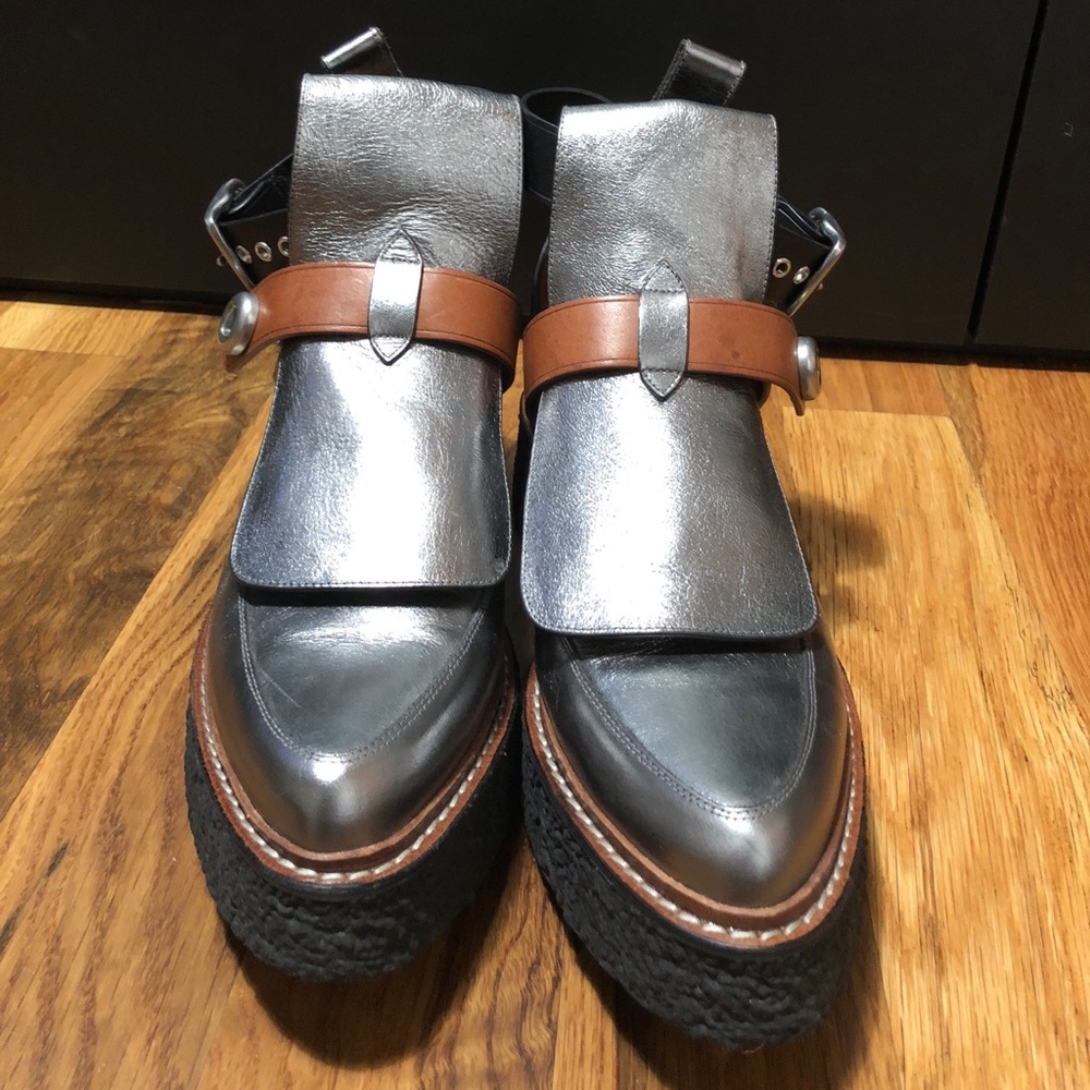 Coach Metallic Cut Out Creeper Booties Sz 38.5/8.5