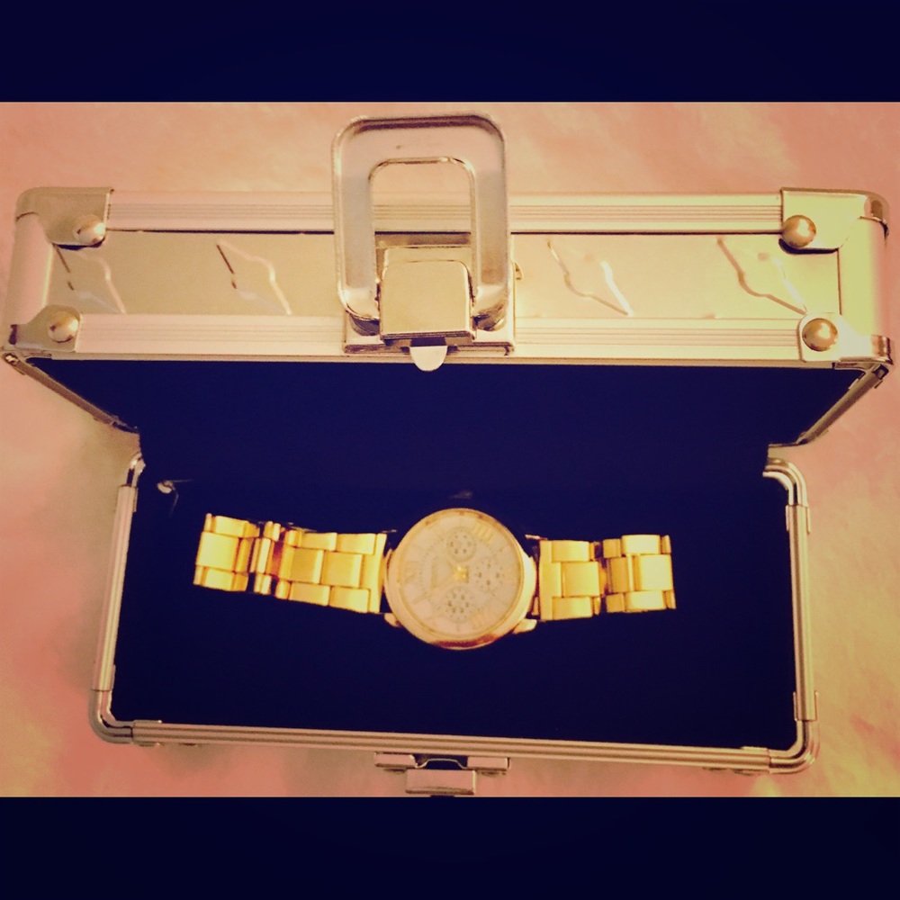 Mens Nice Gold Geneva Watch NWOT