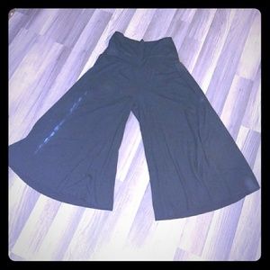 Black gaucho pants